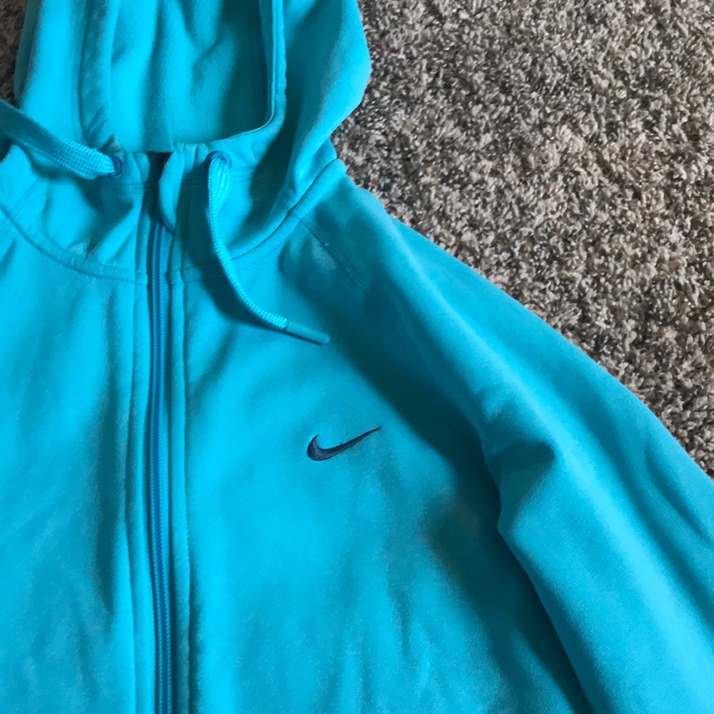 Nike jacket - Picture 2 of 3